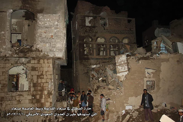 Yémen: raids aériens de la coalition dirigée par Riyad contre un quartier résidentiel à Sanaa.