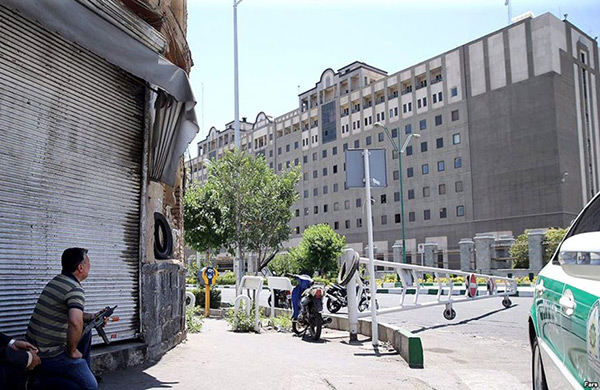 Iran: deux attentats terroristes secouent Téhéran.