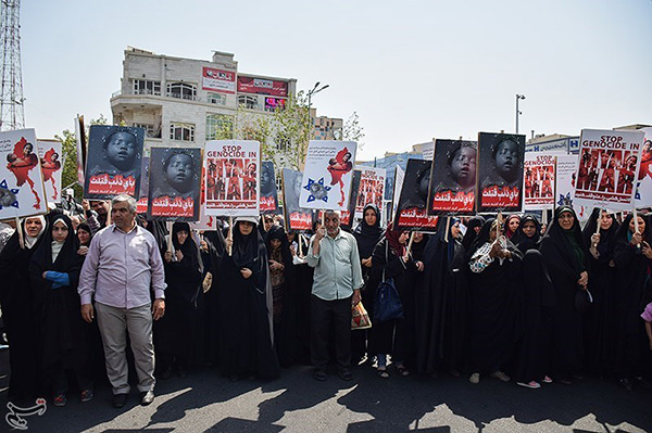 Iran: des milliers de manifestants contre le sort des Rohingyas en Birmanie.