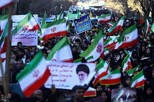 Iran: En images, des marches millionnaires condamnant les actes de sabotages et l’ingérence étrangère
