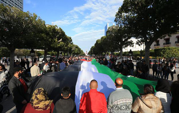 Les Tunisiens manifestent en solidarité avec le peuple palestinien