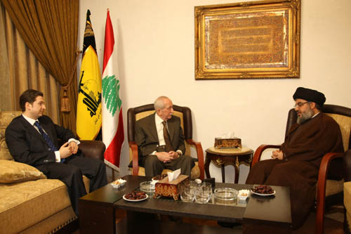 Sayed Nasrallah accueille l’ancien Premier ministre Omar Karami