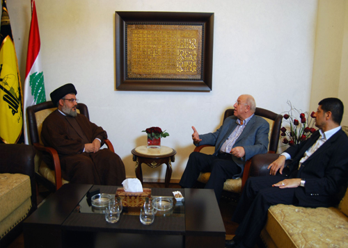 Sayed Nasrallah s’entretient avec l’ex ministre Michel Samaha