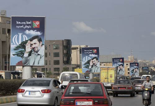 Les préparatifs de la visite du président iranien au Liban (photos)