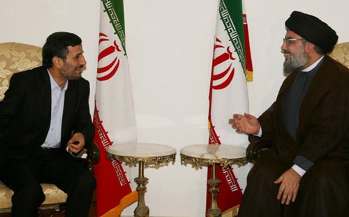 Sayed Nasrallah a rencontré le président Ahmadinejad au siège de l’ambassade iranienne