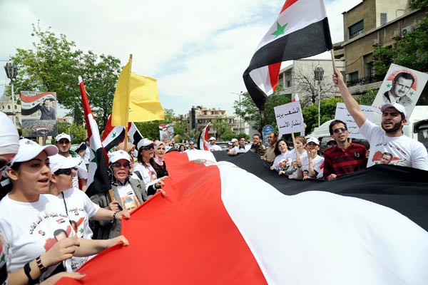 Un sit-in devant l’ambassade US à Damas pour protester contre l’ingérence américaine 