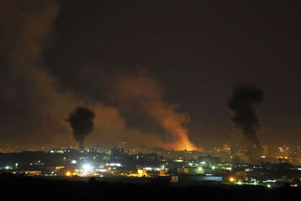 Israël pilonne Gaza et Les Etats-Unis le soutiennent