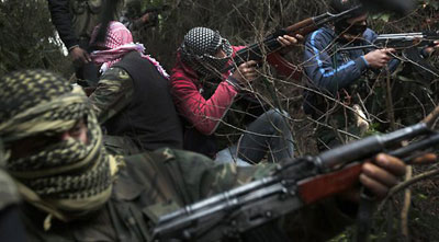 Syrie: Les craintes américaines freinent les aides arabes aux rebelles