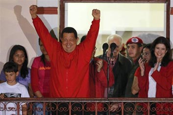 Venezuela: Hugo Chavez réélu pour six ans à la tête du pays