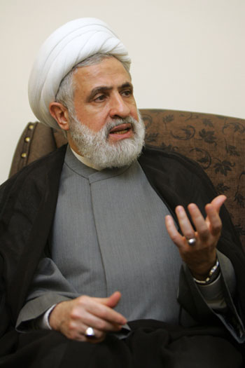 Cheikh Kassem à Alintiqad: nous protesterons auprès des ambassades française et allemande contre les offenses à l’Islam