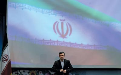 Ahmadinejad : « L’ennemi croit pouvoir casser la résistance du peuple iranien, mais il se trompe »
