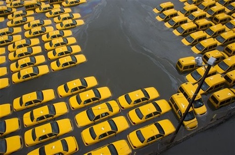 Sandy s’éloigne, et New York panse ses plaies