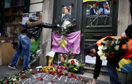 Un millier de Kurdes manifestent à Paris au lendemain du meurtre de trois militantes