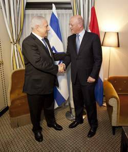 Fabius le Français et Rosenthal le hollandais, deux ministres sionistes pro-israéliens
