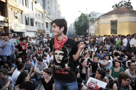 Turquie: nouvelle manifestation contre le gouvernement