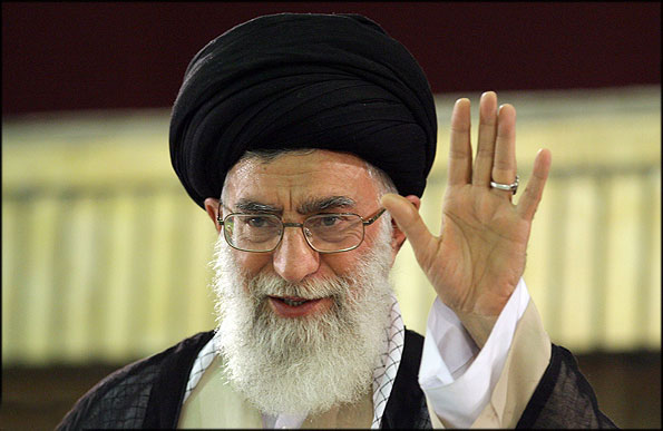 Sayed Ali Khamenei: «Soutenons le président élu»
