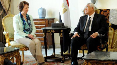 Égypte: l’UE souhaite la libération de Morsi, Erdogan refuse l’entretien avec ElBaradei
