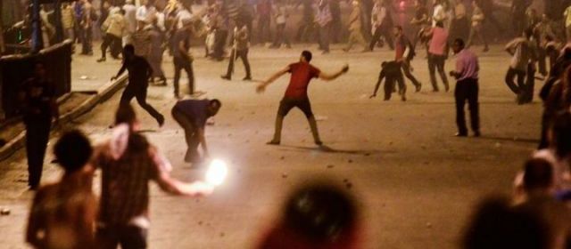 Egypte: 25 morts lors de heurts opposant pro et anti-Morsi
