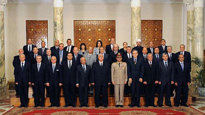 &Eacutegypte: poursuite des violences, l’impasse politique toujours aussi aiguë
