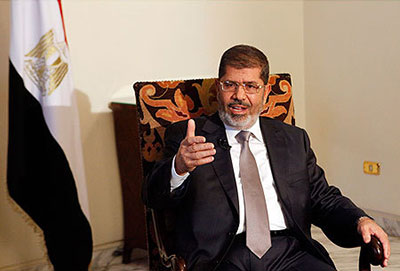 Égypte: Morsi s’accroche et dénonce l’ultimatum de l’armée