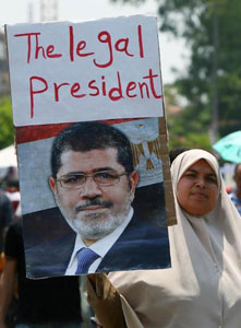 Égypte: l’UE souhaite la libération de Morsi, Erdogan refuse l’entretien avec ElBaradei
