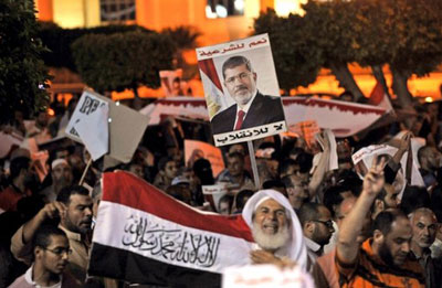 Egypte: Tension entre pouvoir et pro-Morsi… Des manœuvres avec les USA en septembre
