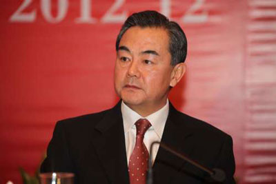 Le ministre chinois des Affaires étrangères Wang Yi appelle à la retenue