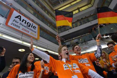 Triomphe historique de Merkel aux élections allemandes. Triomphe historique de Merkel aux élections allemandes