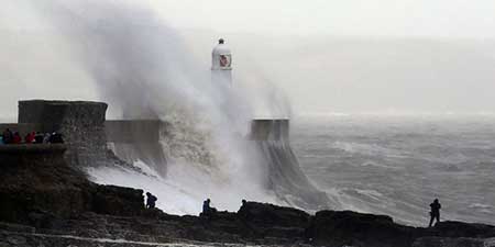 La tempête Christian a fait 11 morts en Europe.