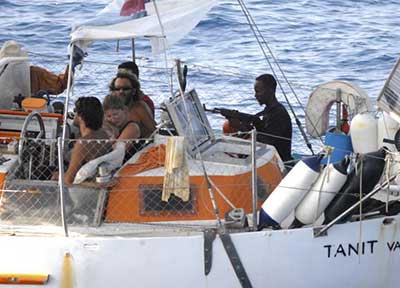 Prise d’otage de La Tanit: 9 ans de prison contre les pirates somaliens