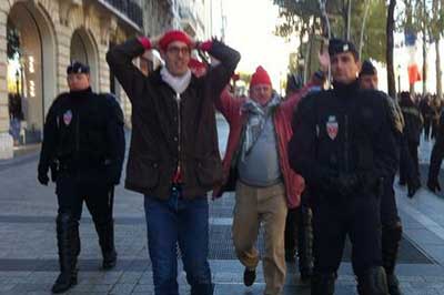 Cérémonies du 11 novembre: Hollande hué, 73 manifestants interpellés