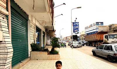 Libye: nouvelle attaque contre l’armée à Benghazi, poursuite de la grève