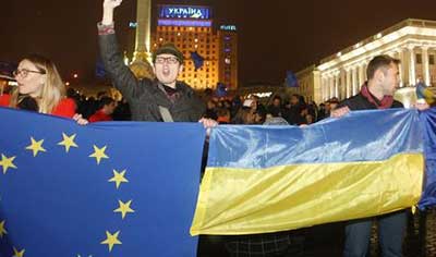 En Ukraine, une mobilisation sans précédent pour un accord avec l'UE. Ukraine: une mobilisation sans précédent pour un accord avec l’UE