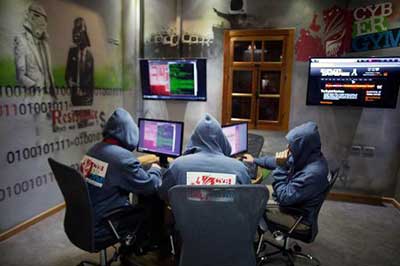 «Israël» forme des hackers dans une école! «Israël» forme des hackers dans une école!