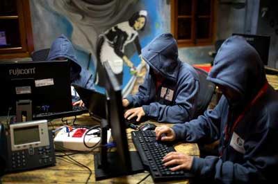 «Israël» forme des hackers dans une école! «Israël» forme des hackers dans une école!