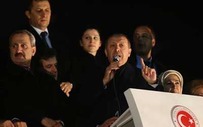Corruption en Turquie: vaste remaniement du gouvernement.