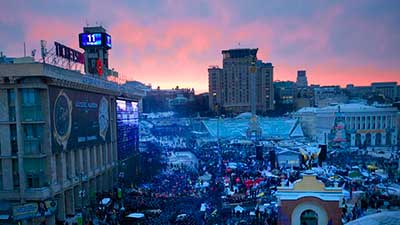 Ukraine: les affrontements continuent, la police donne l'assaut à la mairie de Kiev. Ukraine: les affrontements continuent, la police donne l’assaut à la mairie de Kiev
