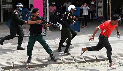 Cambodge: répression d'une manifestation réclamant le départ du gouvernement.