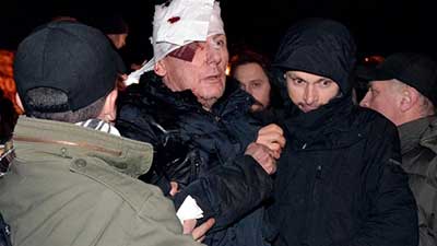 Ukraine: heurts lors d'une manifestation à Kiev, un ancien ministre blessé.