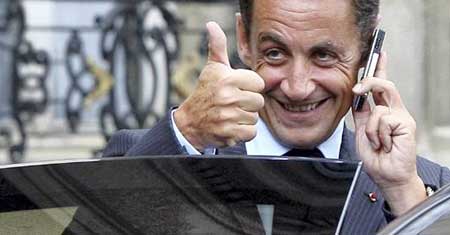France: Sarkozy toujours favori des sympathisants de droite pour 2017
