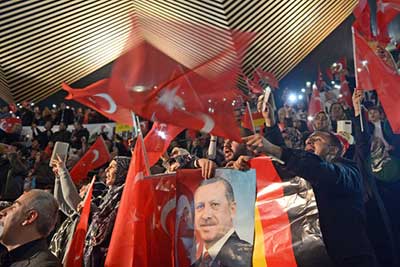 À Berlin, Erdogan entame sa campagne électorale. À Berlin, Erdogan entame sa campagne électorale