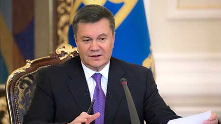 Ianoukovitch, sous la «protection de la Russie», sort de son silence.