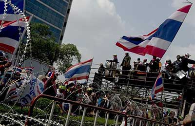 Thaïlande: l’utilisation de la force interdite contre les manifestants pacifiques. Thaïlande: l’utilisation de la force interdite contre les manifestants pacifiques