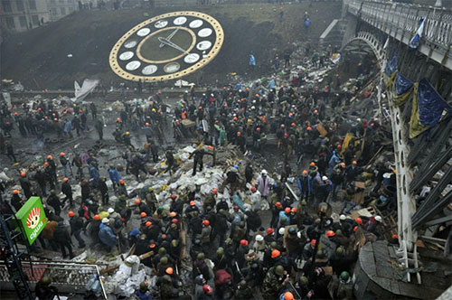 Ukrainie: Kiev transformé en champ de bataille, 25 manifestants tués