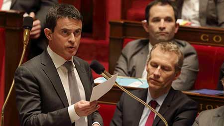 Remaniement en France: Manuel Valls plébiscité à Matignon
