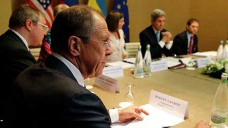 Ukraine: rejet de l’accord de Genève par les séparatistes, les Russes à la frontière.