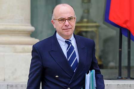 285 extrémistes français en Syrie, dévoile Cazeneuve
