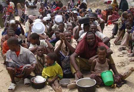 Le spectre de la famine globalisée hante le monde.