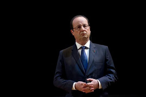 Hollande veut «aller toujours plus loin, toujours plus vite» pour reconquérir les Français