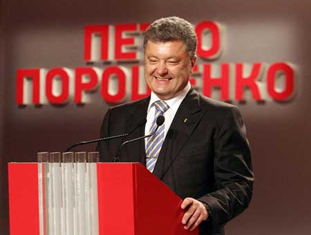 Vainqueur des élections, Porochenko veut «ramener la paix».